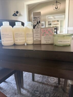 Davines LOVE Body Wash, Lotion, Cream & Ambience Candles — Cream and Light Green